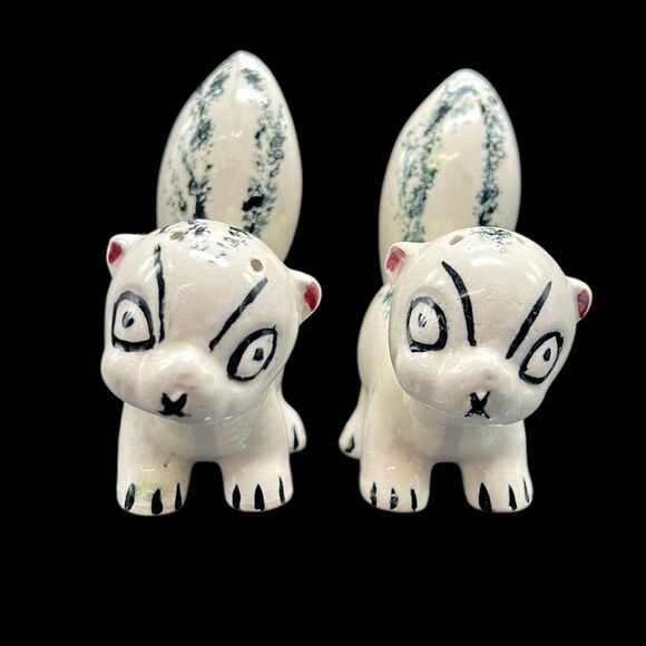 Vintage Salt & Pepper Shakers Skunks Ceramic Anamorphic Animals- READ - Picture 1 of 11